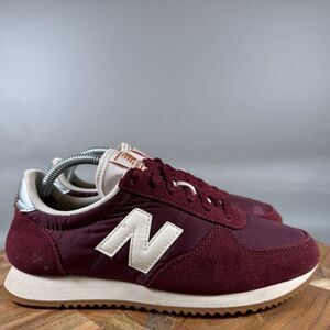 New Balance 220 Womens Suede Classics Maroon Shoes Size 5.5